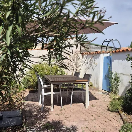 Charmante Maison Avec Jardin, 3 Fouras